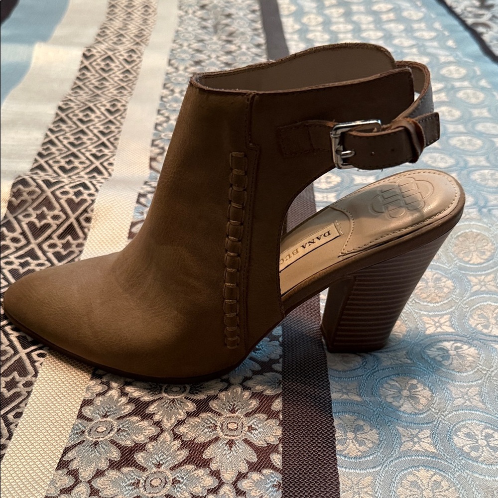 Dana Buchman Brown Ankle Booties